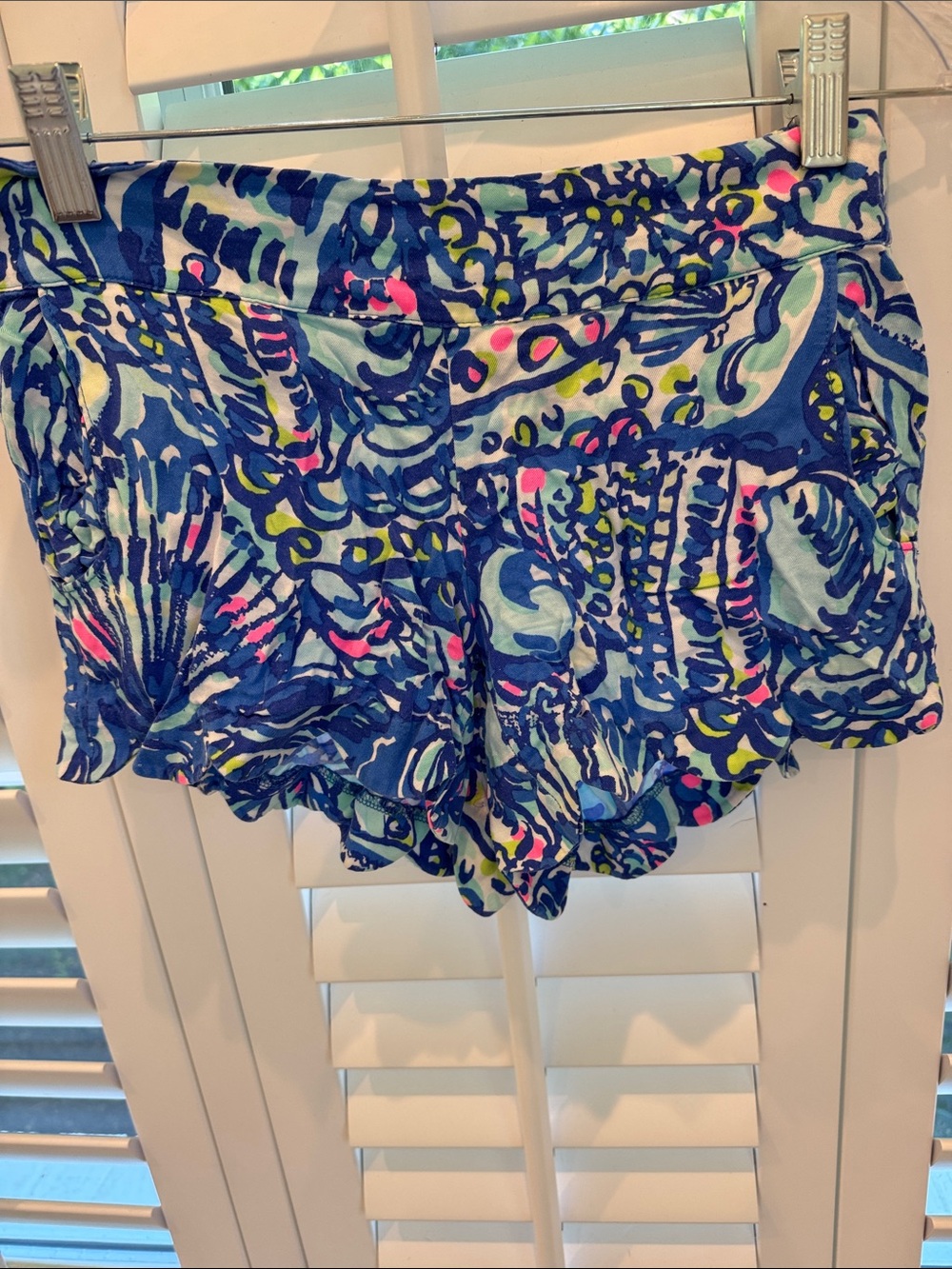 Lilly Pulitzer Scalloped Hem Pull On Shorts in Ceviche Blue